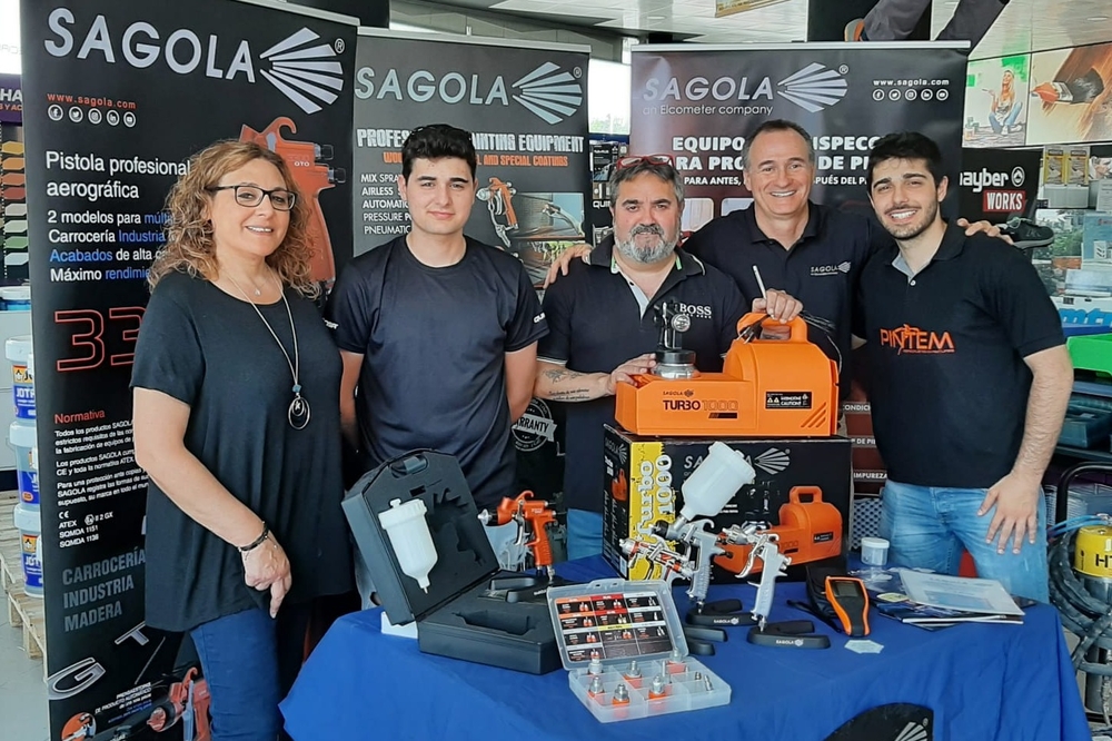 Maximising contact with professionals