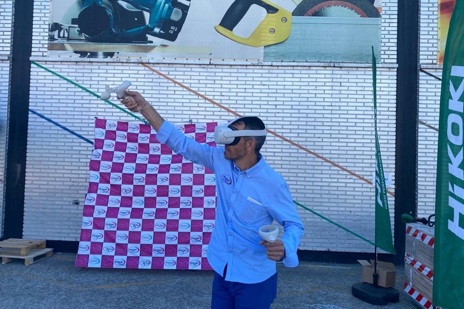 Maximising contact with professionals