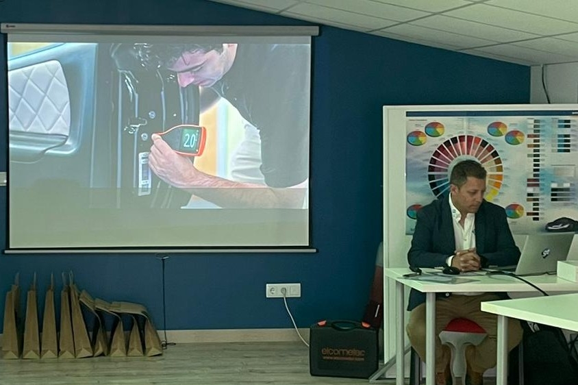 Maximising contact with professionals