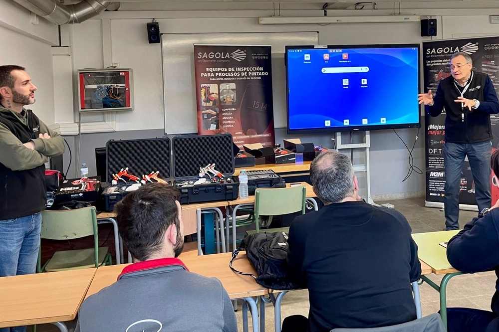 Sagola strengthens its commitment to bodyshop training with a technical session in Barcelona