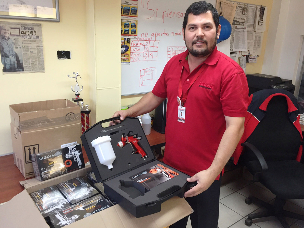 Delivery of aerographic equipment Sagola to the Nissan Agency Culiacán Airport, Sinaloa
