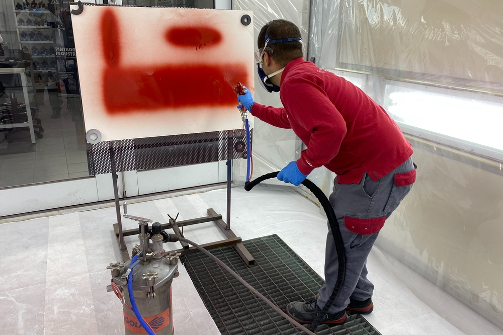 We present at cesvi our range of industrial painting and inspection equipment