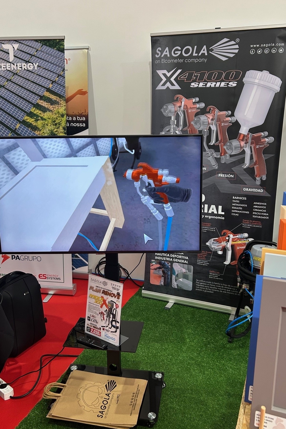 SagolaSPRAY™ Simulation Technology Takes the Spotlight at Trade Shows and Training Centers: Everyone Wants to Try It