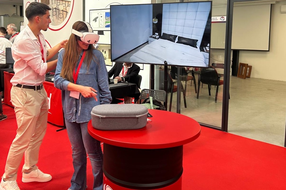 SagolaSPRAY™ Simulation Technology Takes the Spotlight at Trade Shows and Training Centers: Everyone Wants to Try It