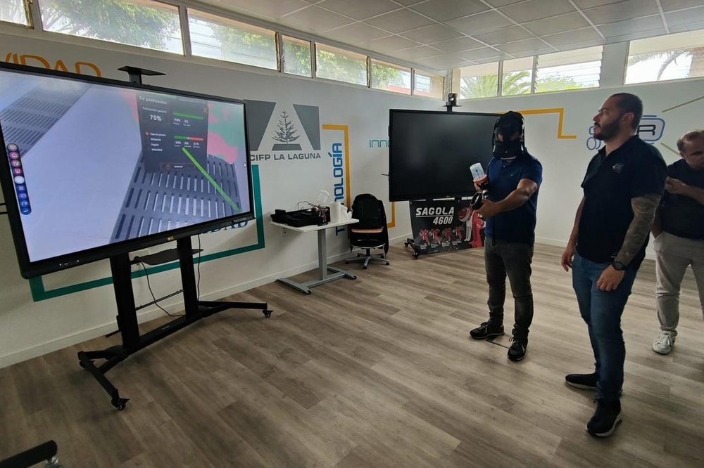 SagolaSPRAY™ virtual spray booths boost vocational training in the Canary Islands