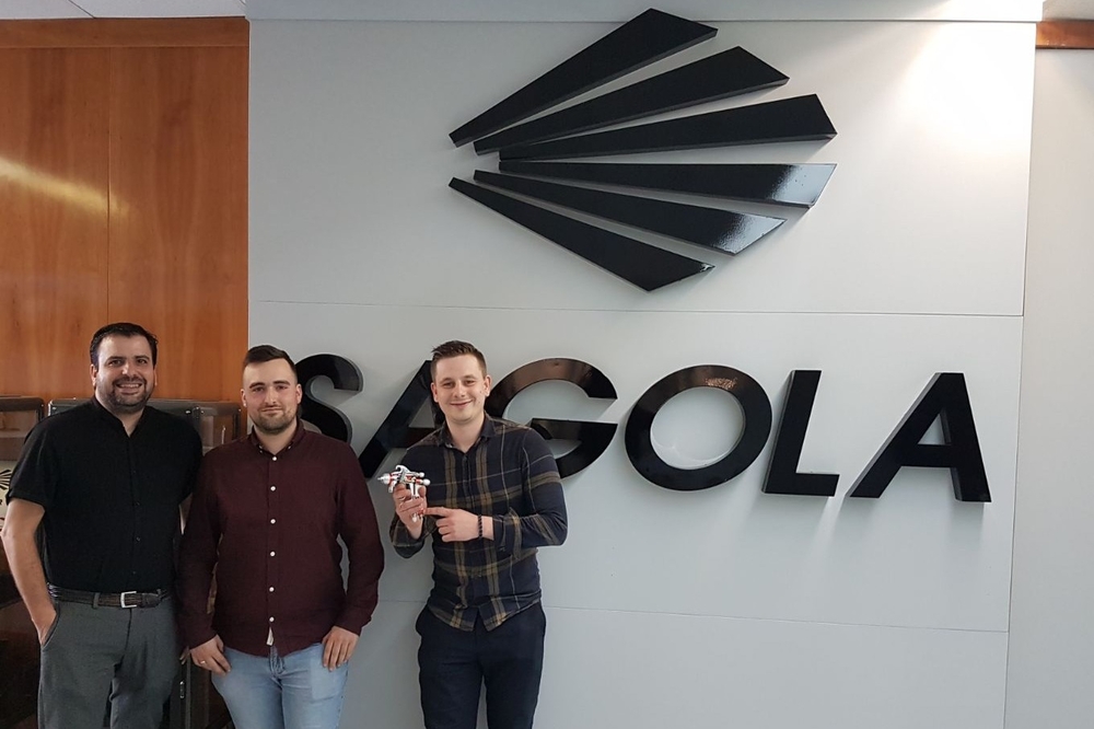 Training activities for national distributors