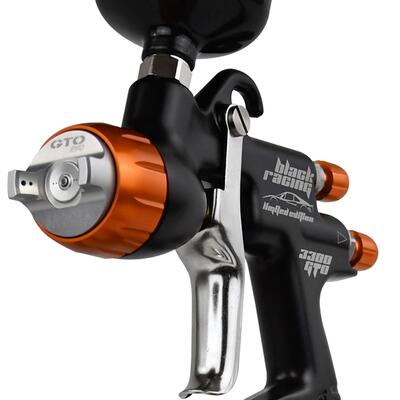 The new Sagola 3300 GTO Black Racing UV applies just the right amount—no more, no less.