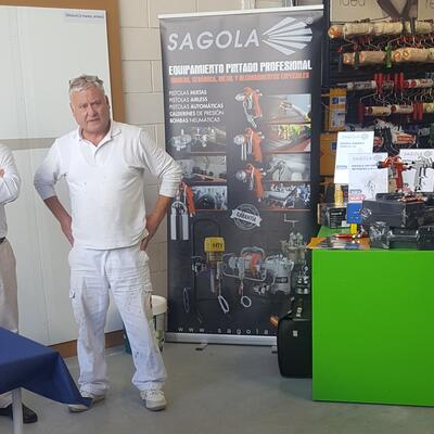 Sagola & Servicolor with professional painters